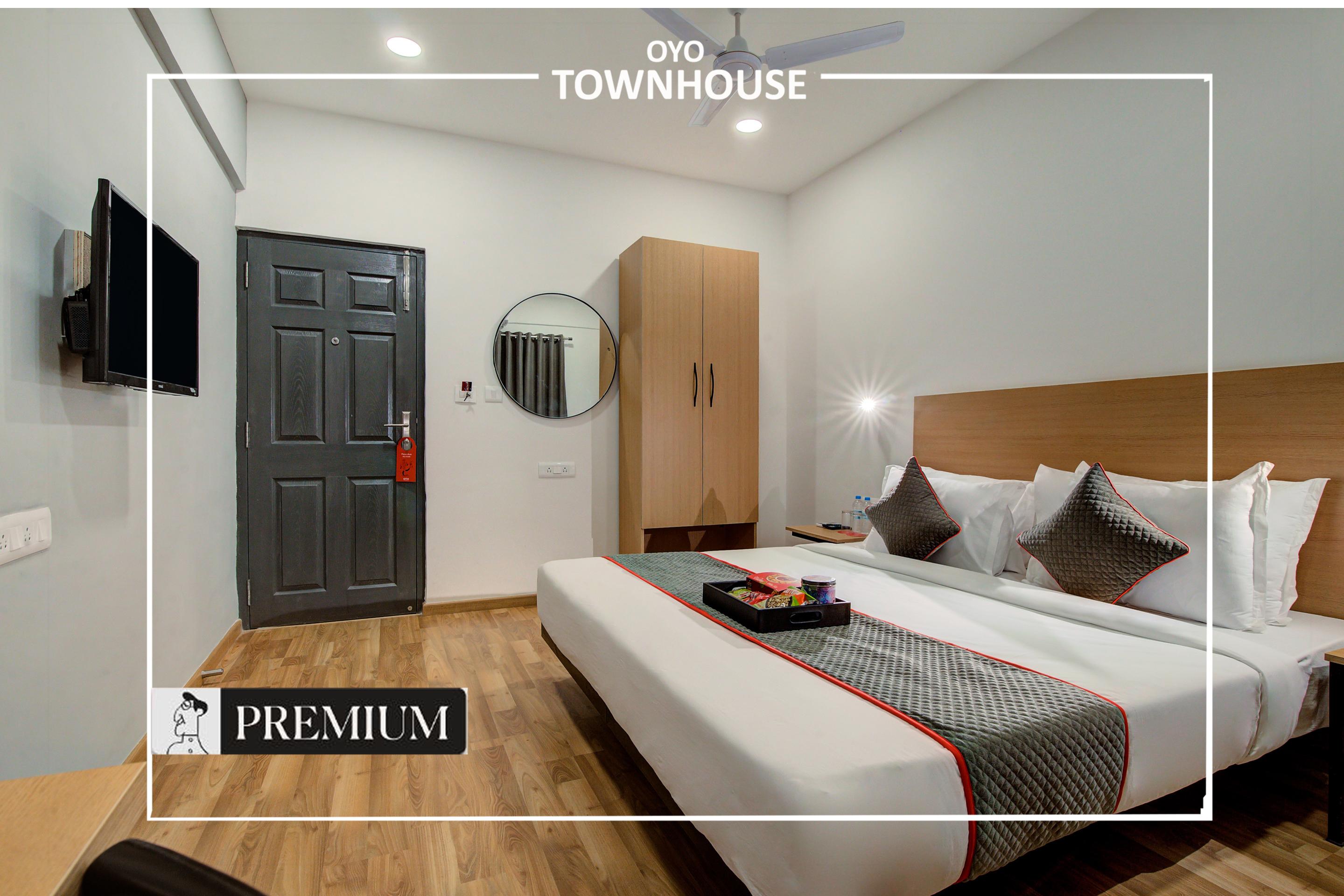 Hotel Townhouse 076 Hebbal Bangalore Esterno foto