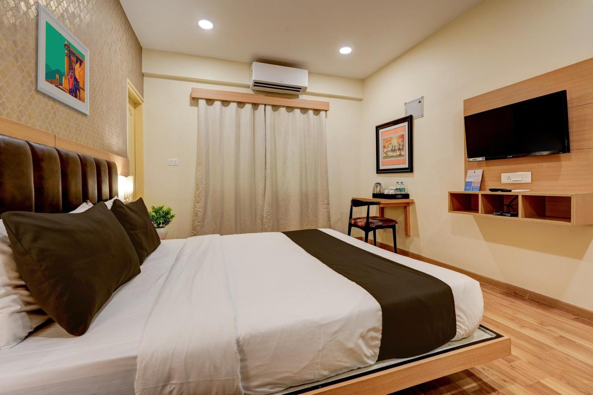 Hotel Townhouse 076 Hebbal Bangalore Esterno foto