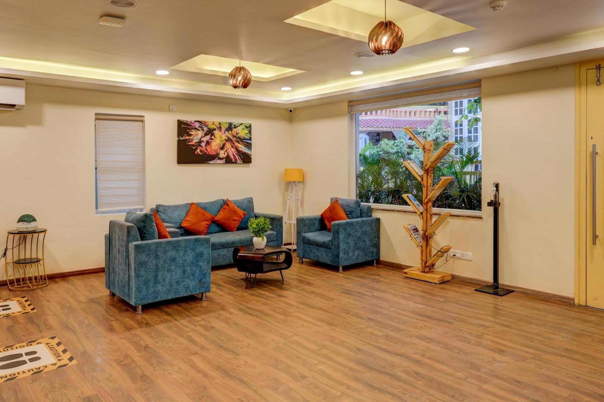 Hotel Townhouse 076 Hebbal Bangalore Esterno foto