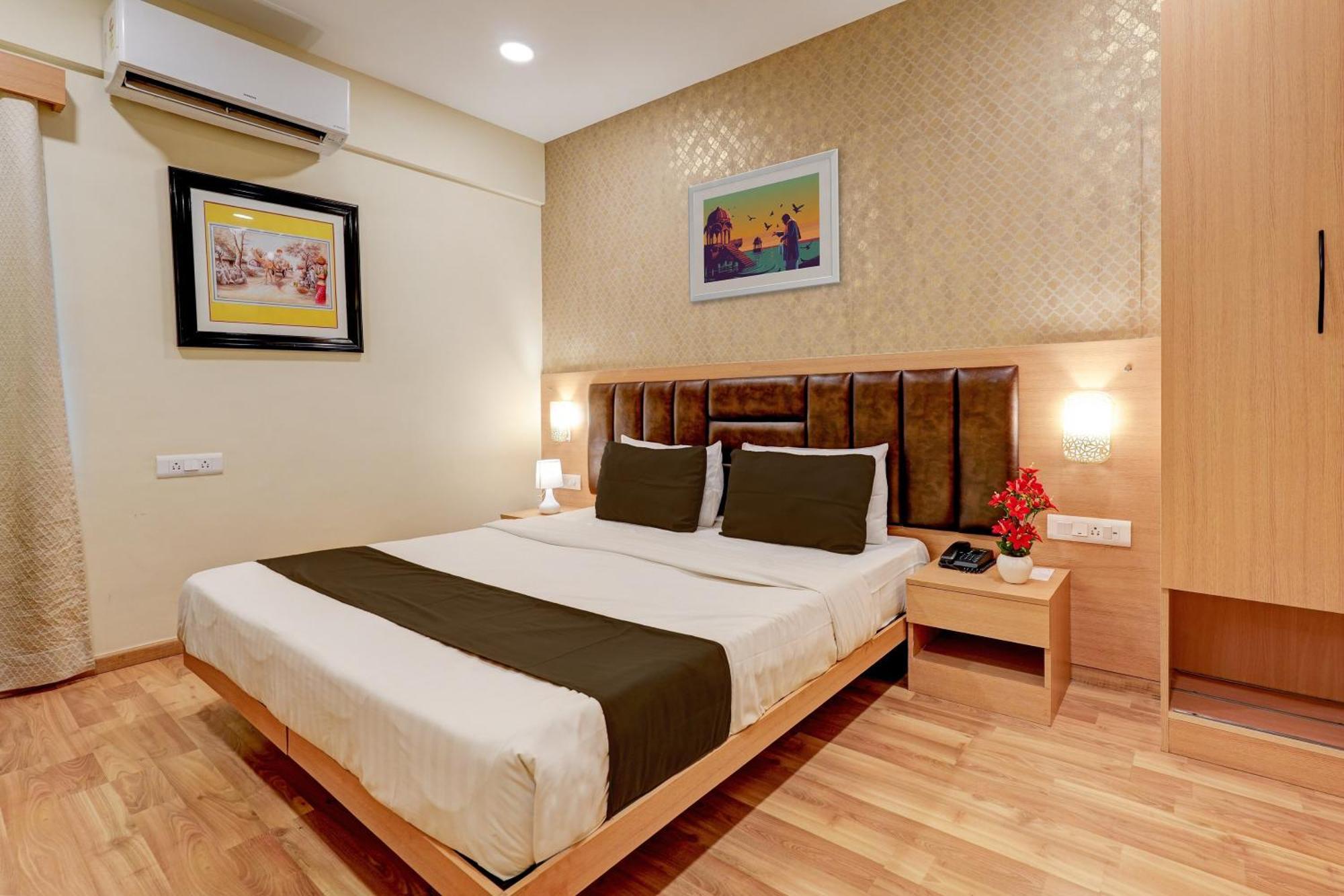 Hotel Townhouse 076 Hebbal Bangalore Esterno foto
